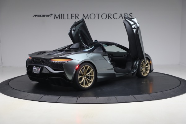New 2026 McLaren Artura Spider Performance for sale $337,300 at Bugatti of Greenwich in Greenwich CT 06830 17