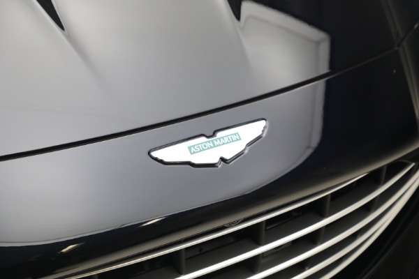 New 2026 Aston Martin Vantage Roadster for sale $260,900 at Bugatti of Greenwich in Greenwich CT 06830 25