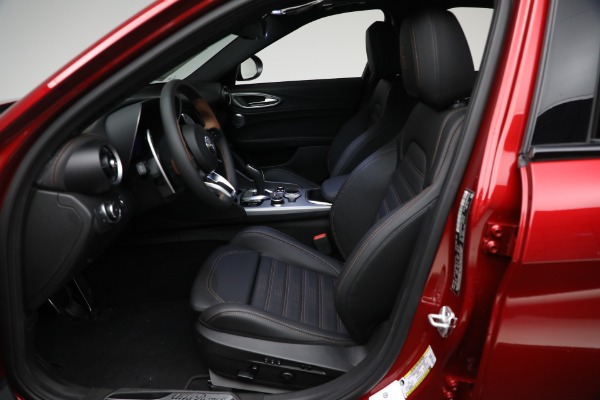 New 2025 Alfa Romeo Giulia Intensa for sale $54,575 at Bugatti of Greenwich in Greenwich CT 06830 14