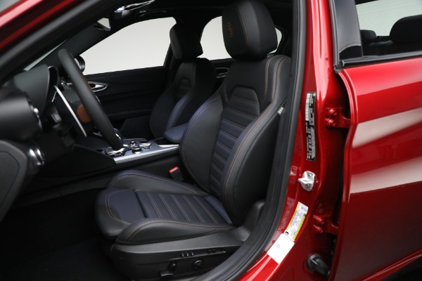 New 2025 Alfa Romeo Giulia Intensa for sale $54,575 at Bugatti of Greenwich in Greenwich CT 06830 15