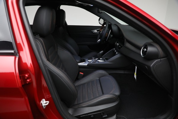 New 2025 Alfa Romeo Giulia Intensa for sale $54,575 at Bugatti of Greenwich in Greenwich CT 06830 16