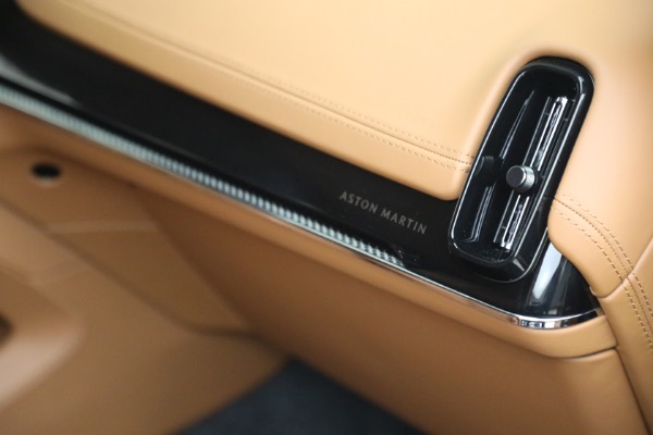 New 2026 Aston Martin DBX 707 for sale $337,500 at Bugatti of Greenwich in Greenwich CT 06830 24