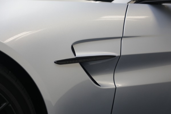 New 2026 Aston Martin Vantage Roadster for sale $274,300 at Bugatti of Greenwich in Greenwich CT 06830 27