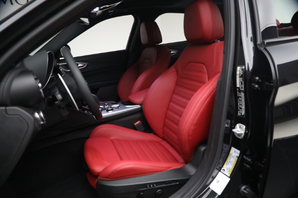 New 2026 Alfa Romeo Giulia VELOCE for sale $58,615 at Bugatti of Greenwich in Greenwich CT 06830 14