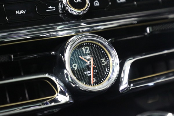 Used 2023 Bentley Flying Spur V8 for sale $143,900 at Bugatti of Greenwich in Greenwich CT 06830 23