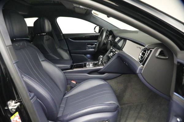 Used 2023 Bentley Flying Spur V8 for sale $143,900 at Bugatti of Greenwich in Greenwich CT 06830 28