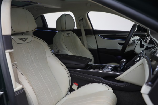 Used 2023 Bentley Flying Spur Hybrid for sale $143,900 at Bugatti of Greenwich in Greenwich CT 06830 24