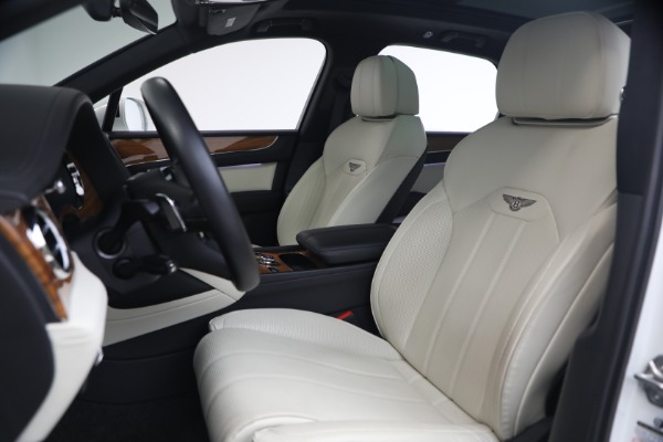 Used 2023 Bentley Bentayga V8 for sale $123,900 at Bugatti of Greenwich in Greenwich CT 06830 21