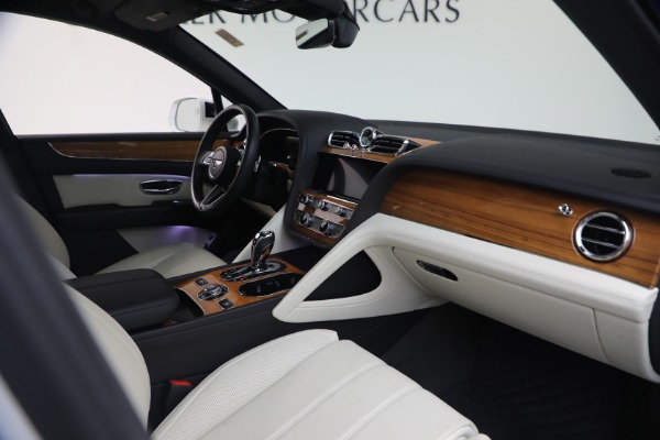 Used 2023 Bentley Bentayga V8 for sale $123,900 at Bugatti of Greenwich in Greenwich CT 06830 26