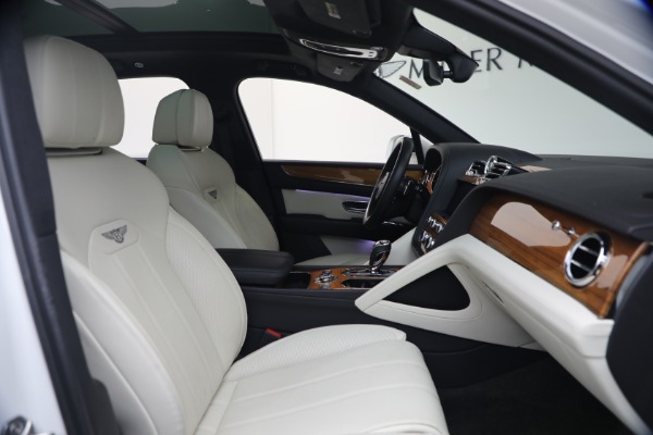 Used 2023 Bentley Bentayga V8 for sale $123,900 at Bugatti of Greenwich in Greenwich CT 06830 27