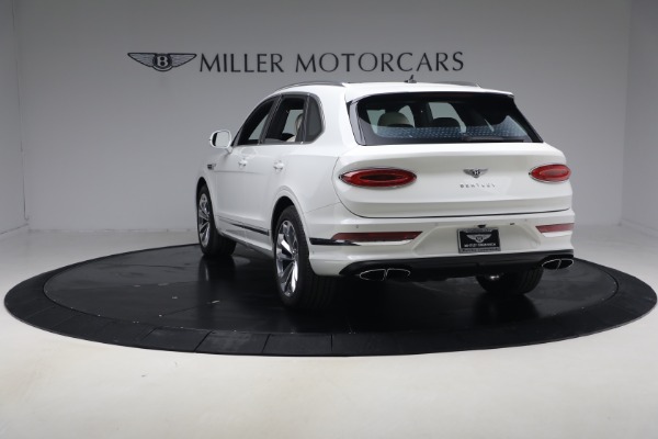 Used 2023 Bentley Bentayga V8 for sale $123,900 at Bugatti of Greenwich in Greenwich CT 06830 5