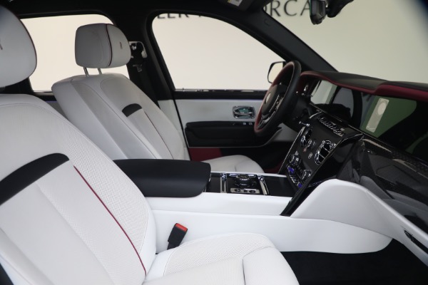 Used 2025 Rolls-Royce Black Badge Cullinan for sale $469,900 at Bugatti of Greenwich in Greenwich CT 06830 19