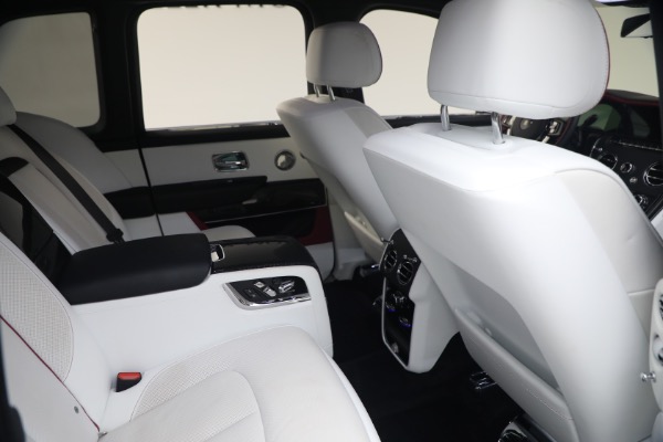 Used 2025 Rolls-Royce Black Badge Cullinan for sale $469,900 at Bugatti of Greenwich in Greenwich CT 06830 21