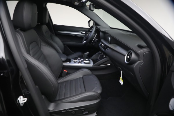 New 2026 Alfa Romeo Stelvio Veloce for sale $61,465 at Bugatti of Greenwich in Greenwich CT 06830 14