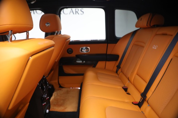 Used 2024 Rolls-Royce Black Badge Cullinan for sale $419,900 at Bugatti of Greenwich in Greenwich CT 06830 19