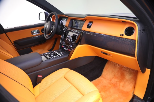 Used 2024 Rolls-Royce Black Badge Cullinan for sale $419,900 at Bugatti of Greenwich in Greenwich CT 06830 21