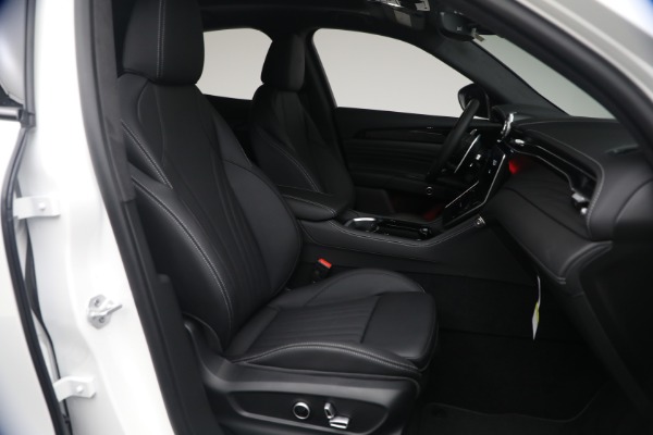 New 2026 Maserati Grecale Modena for sale $95,345 at Bugatti of Greenwich in Greenwich CT 06830 17