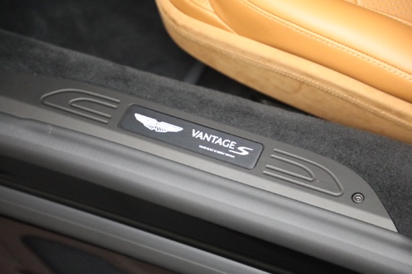 New 2026 Aston Martin Vantage S for sale $249,800 at Bugatti of Greenwich in Greenwich CT 06830 19
