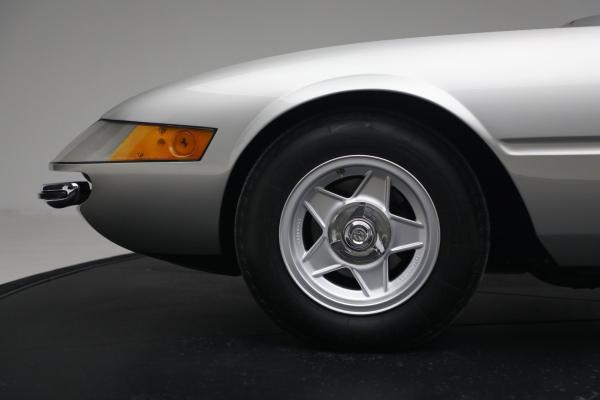 Used 1971 Ferrari 365GTB/4 Daytona for sale $750,000 at Bugatti of Greenwich in Greenwich CT 06830 14