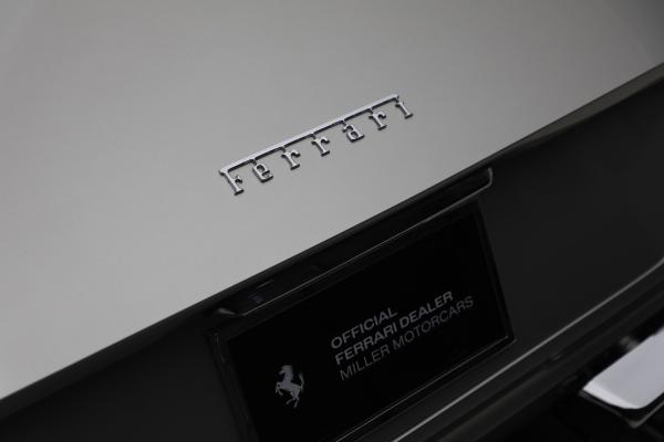 Used 1971 Ferrari 365GTB/4 Daytona for sale $750,000 at Bugatti of Greenwich in Greenwich CT 06830 21