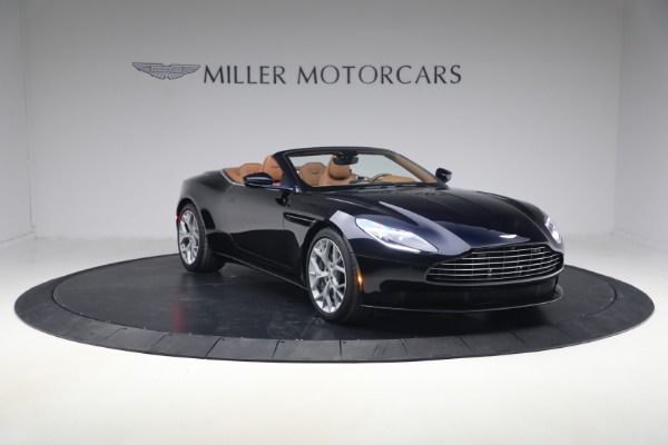 Used 2019 Aston Martin DB11 Volante for sale $121,900 at Bugatti of Greenwich in Greenwich CT 06830 11
