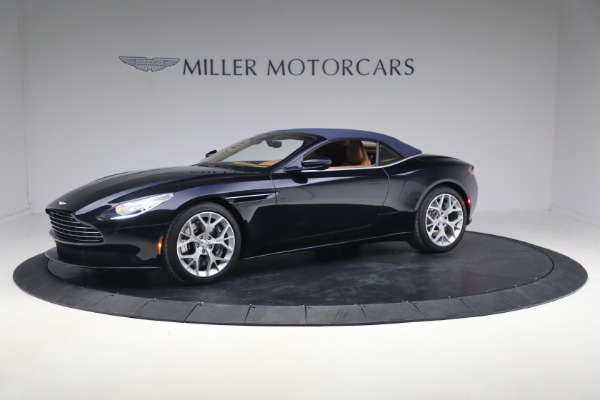 Used 2019 Aston Martin DB11 Volante for sale $121,900 at Bugatti of Greenwich in Greenwich CT 06830 14