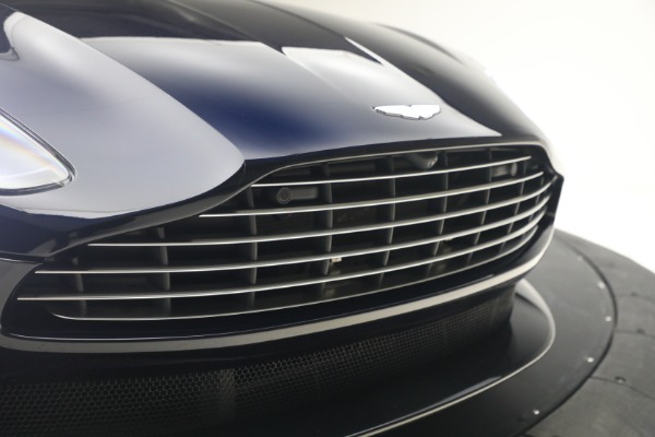 Used 2019 Aston Martin DB11 Volante for sale $121,900 at Bugatti of Greenwich in Greenwich CT 06830 27
