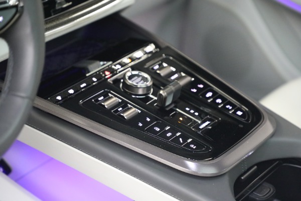 Used 2025 Aston Martin DBX 707 for sale $221,900 at Bugatti of Greenwich in Greenwich CT 06830 27