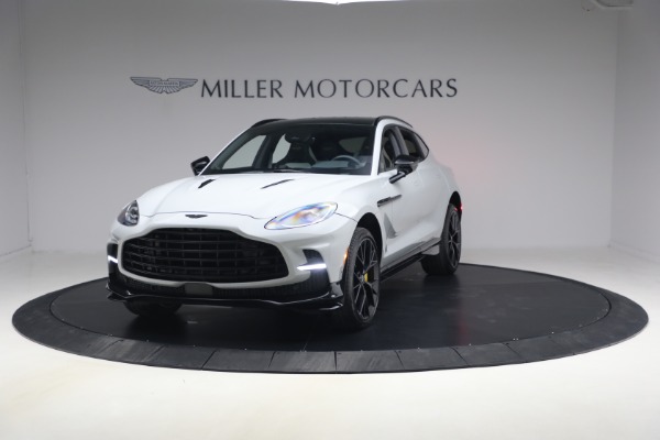 2025 Aston Martin DBX