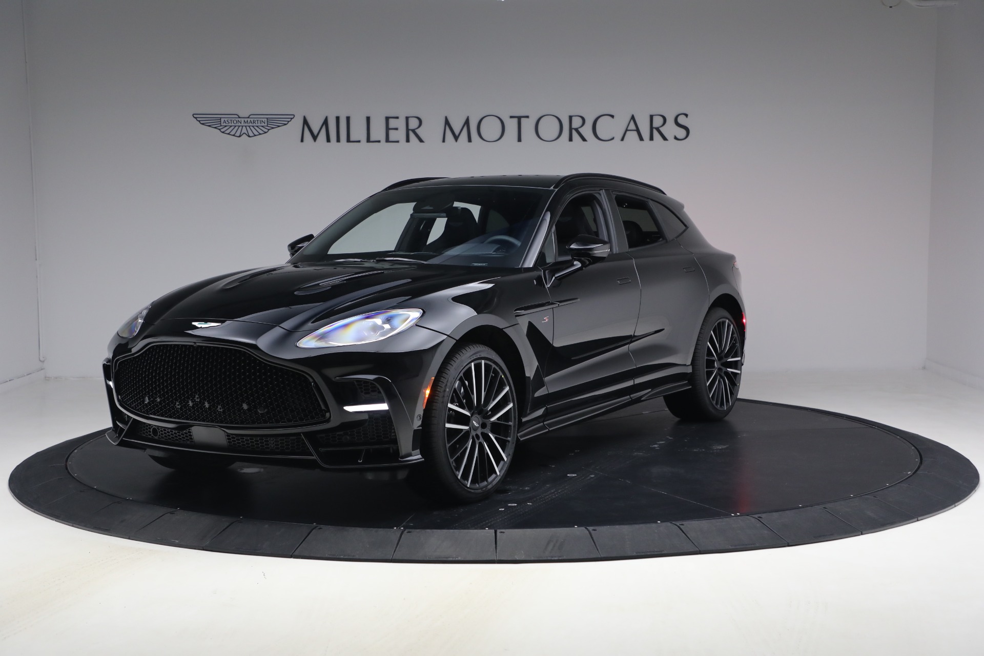 New 2026 Aston Martin DBX S for sale $302,700 at Bugatti of Greenwich in Greenwich CT 06830 1