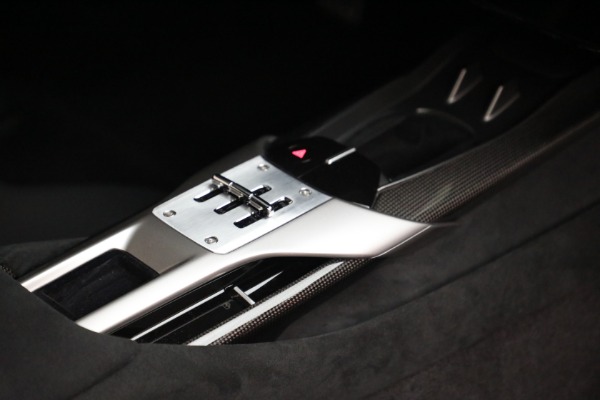 Used 2025 Ferrari 12Cilindri for sale $685,900 at Bugatti of Greenwich in Greenwich CT 06830 25