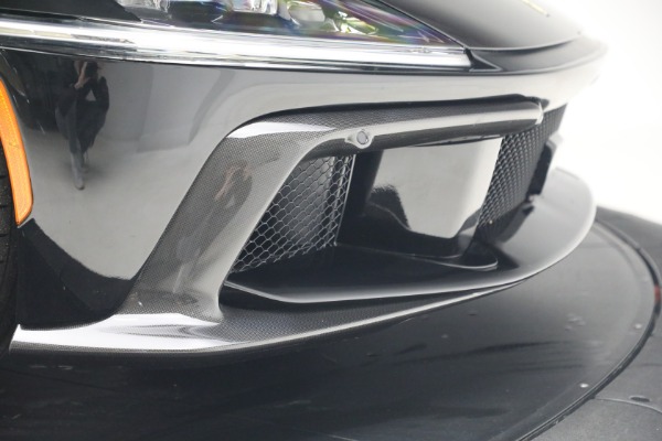 Used 2025 Ferrari 12Cilindri for sale $685,900 at Bugatti of Greenwich in Greenwich CT 06830 27