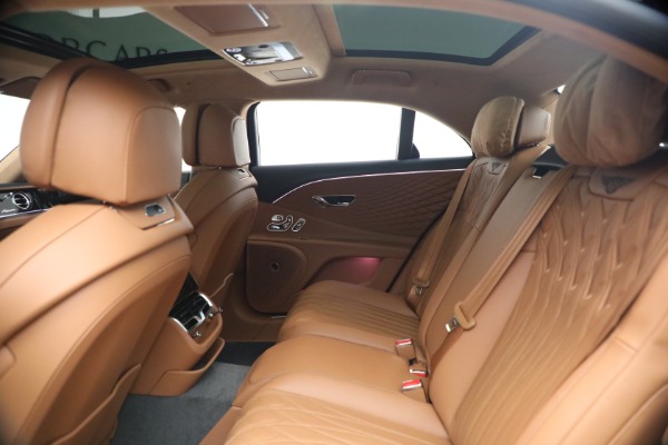 New 2026 Bentley Flying Spur Azure for sale $318,975 at Bugatti of Greenwich in Greenwich CT 06830 23