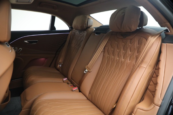New 2026 Bentley Flying Spur Azure for sale $318,975 at Bugatti of Greenwich in Greenwich CT 06830 24
