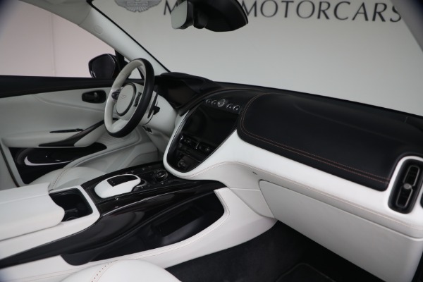 Used 2024 Aston Martin DBX 707 for sale $172,900 at Bugatti of Greenwich in Greenwich CT 06830 27