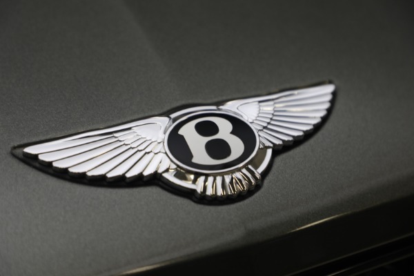 Used 2022 Bentley Bentayga V8 for sale $151,900 at Bugatti of Greenwich in Greenwich CT 06830 13