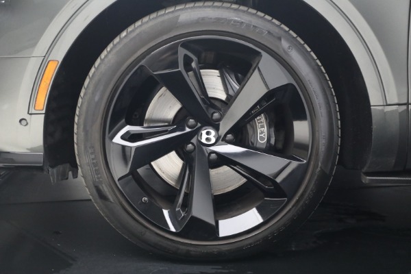 Used 2022 Bentley Bentayga V8 for sale $151,900 at Bugatti of Greenwich in Greenwich CT 06830 14