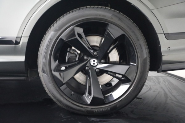 Used 2022 Bentley Bentayga V8 for sale $151,900 at Bugatti of Greenwich in Greenwich CT 06830 15