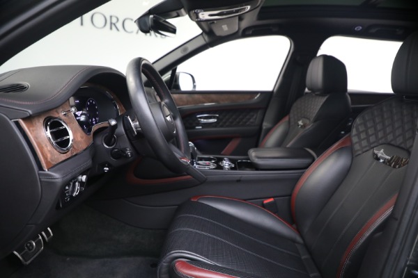Used 2022 Bentley Bentayga V8 for sale $151,900 at Bugatti of Greenwich in Greenwich CT 06830 19