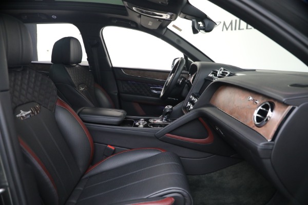 Used 2022 Bentley Bentayga V8 for sale $151,900 at Bugatti of Greenwich in Greenwich CT 06830 26