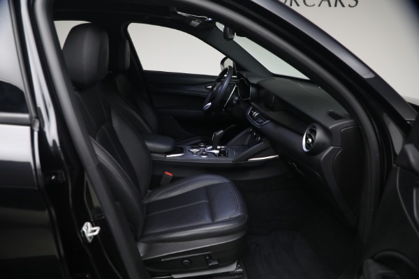 Used 2022 Alfa Romeo Stelvio Sprint for sale $25,900 at Bugatti of Greenwich in Greenwich CT 06830 16
