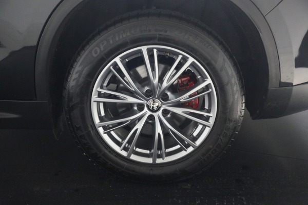 Used 2022 Alfa Romeo Stelvio Sprint for sale $25,900 at Bugatti of Greenwich in Greenwich CT 06830 23