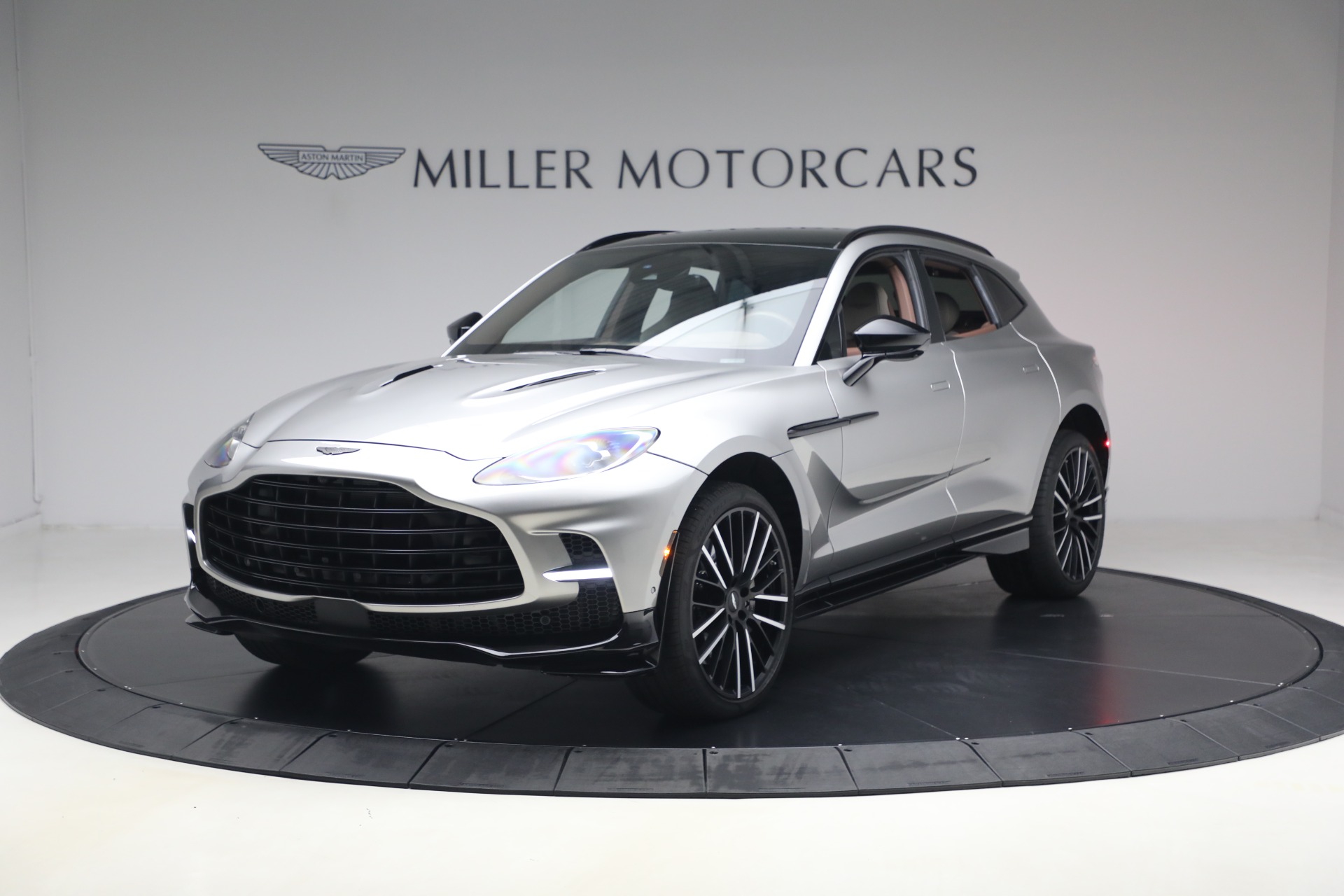 Used 2023 Aston Martin DBX 707 for sale $159,900 at Bugatti of Greenwich in Greenwich CT 06830 1