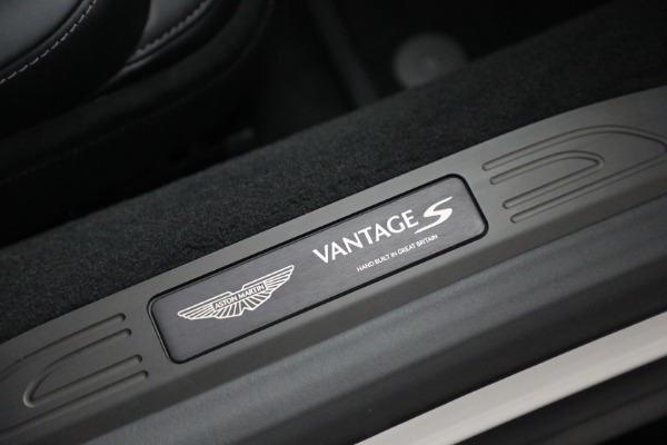 New 2026 Aston Martin Vantage S for sale $251,000 at Bugatti of Greenwich in Greenwich CT 06830 26