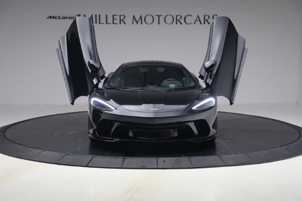 Used 2023 McLaren GT Pioneer for sale $165,900 at Bugatti of Greenwich in Greenwich CT 06830 13