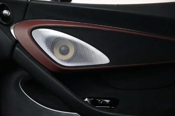 Used 2023 McLaren GT Pioneer for sale $165,900 at Bugatti of Greenwich in Greenwich CT 06830 27