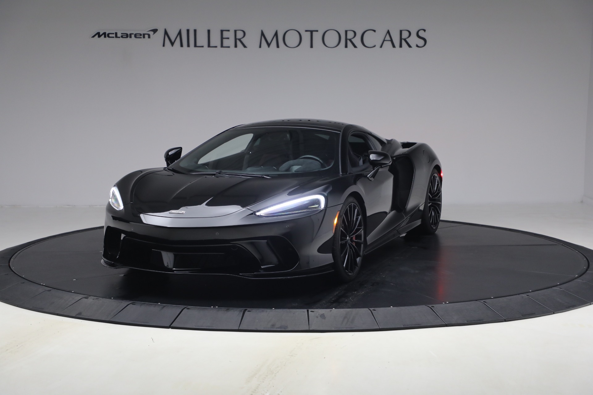 Used 2023 McLaren GT Pioneer for sale $165,900 at Bugatti of Greenwich in Greenwich CT 06830 1