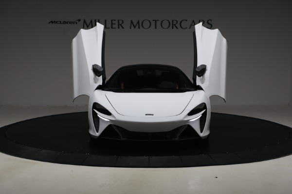 Used 2023 McLaren Artura for sale $184,900 at Bugatti of Greenwich in Greenwich CT 06830 13