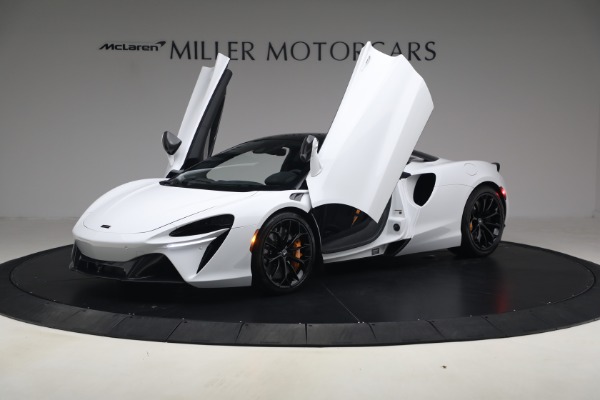 Used 2023 McLaren Artura for sale $184,900 at Bugatti of Greenwich in Greenwich CT 06830 14