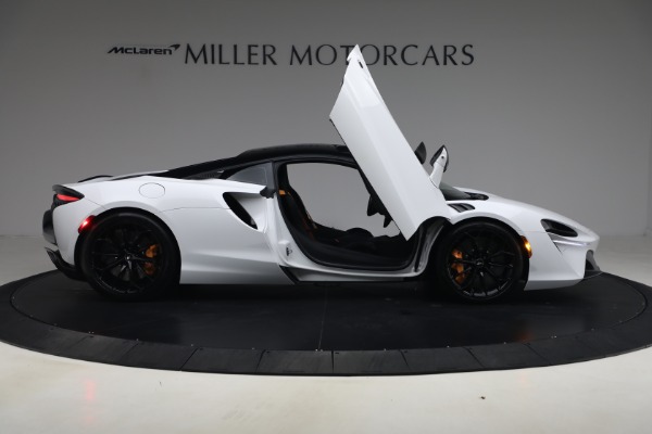 Used 2023 McLaren Artura for sale $184,900 at Bugatti of Greenwich in Greenwich CT 06830 20